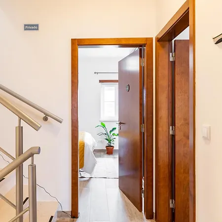 Donothing House - - باليال